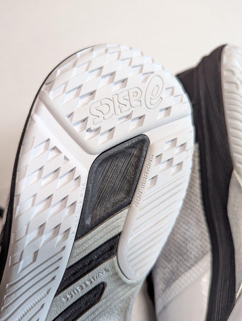 asics　バレーボールシューズ