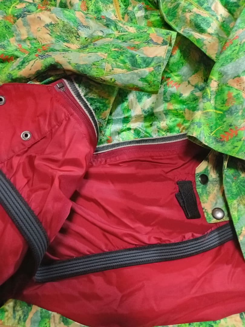 【売り】BURTON スノーボードジャケット Sサイズ