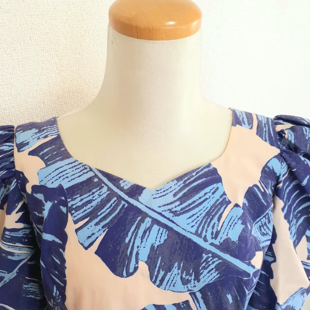 美品◎メネフネプランテーション フラダンス用ドレス ブルー系 青系 リーフ柄