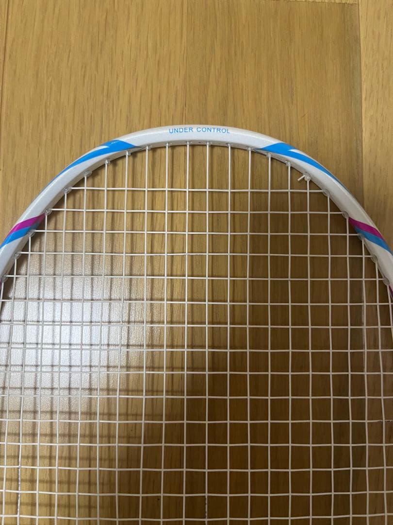 最終値下げ薫風 Kumpoo バドミントンラケット パワーショットナノ700 K