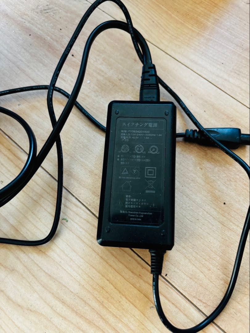 ☆光る・Bluetoothで音楽も☆ 電動スケボー LEDライト付き　ブラック