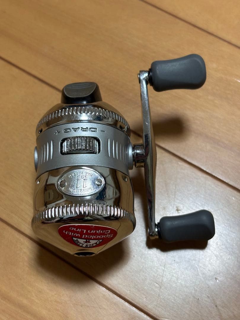 ゼブコ Zebco 11 Platinum スピンキャストリール