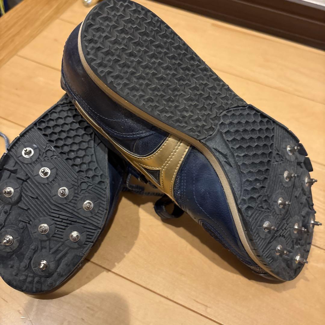 Mizuno フィールドジオAJ27.0スパイクシューズ ネイビー/ゴールド