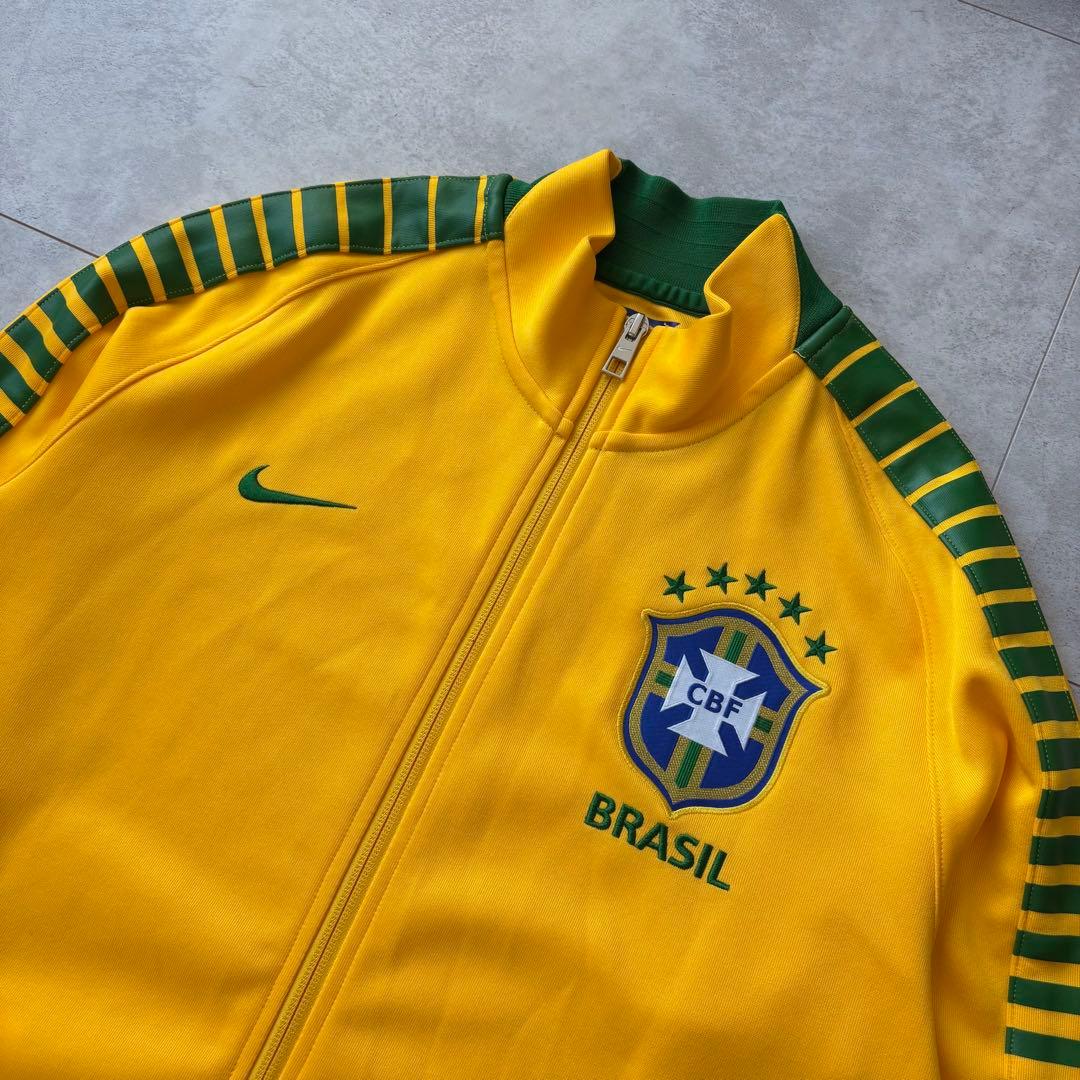 美品 サッカー ブラジル代表 トラックジャケット ジャージ Mサイズ ロゴ刺繍
