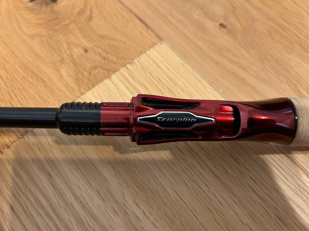 【美品】19スコーピオン　1652R-2