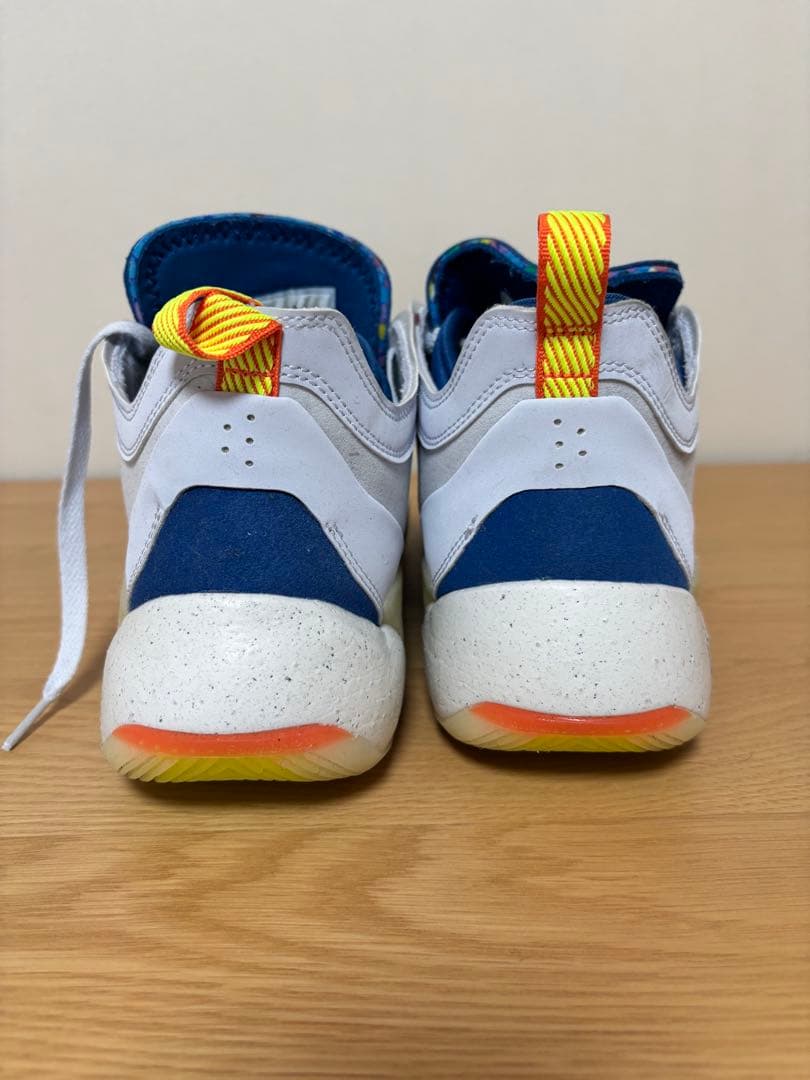 nike luka 1 27 ジョーダン　ルカ　初期カラー