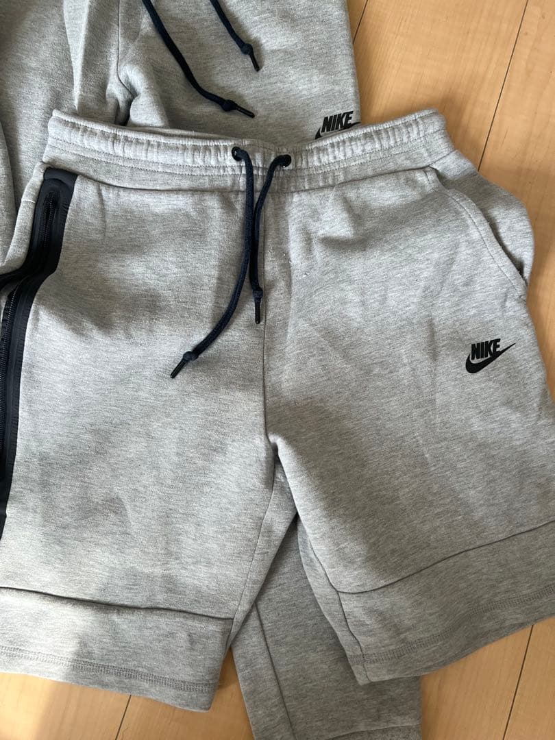 け*ん様 Nike テックフリース　セットアップ　3点 M 初期