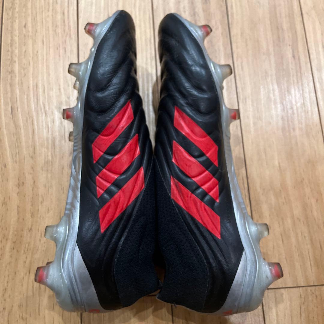 アディダス コパ 19+ FG(ブラック×レッド)