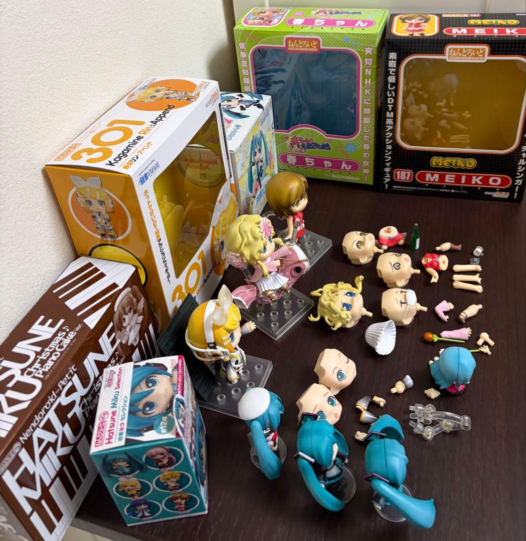 【まとめ売り】フィギュア　ねんどろいど　初音ミク　鏡音リン　春ちゃん　MEIKO