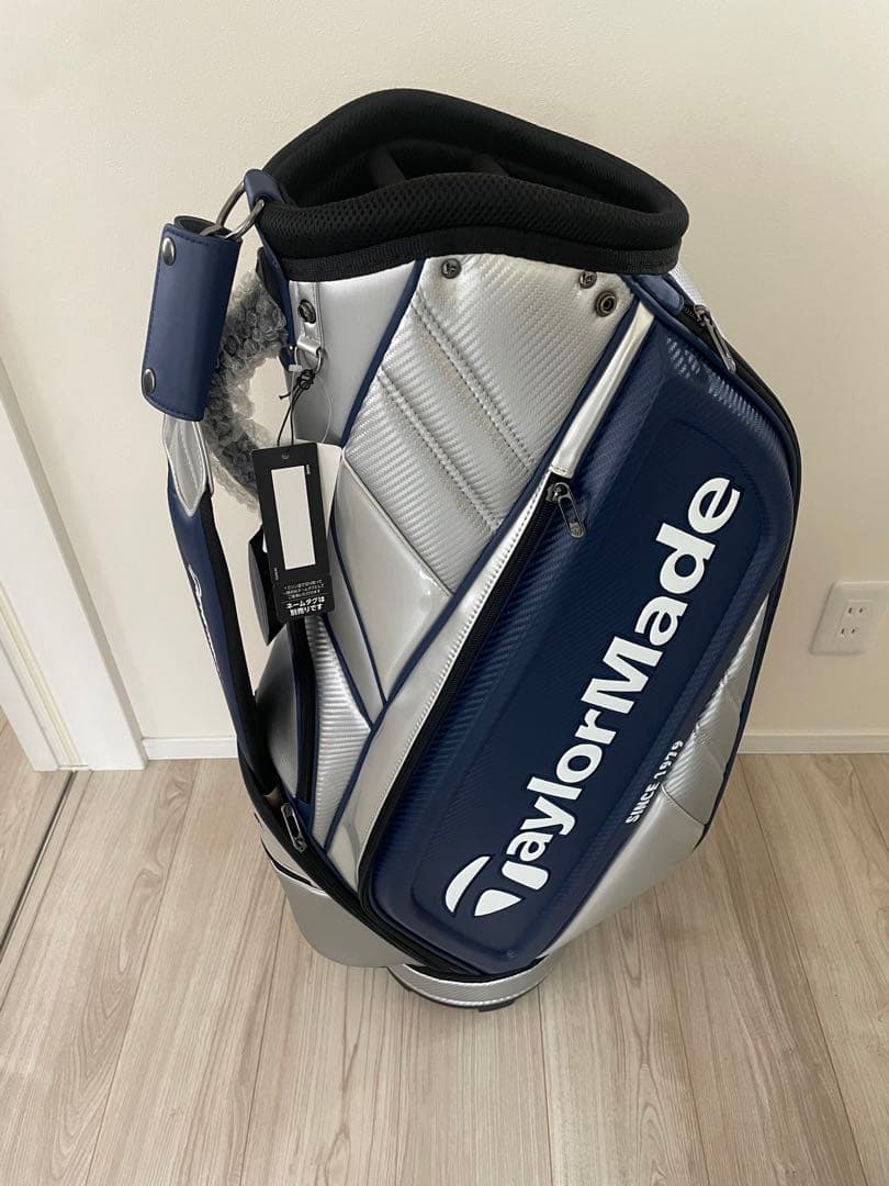 新品　TaylorMade オーステック キャディバッグ UN033
