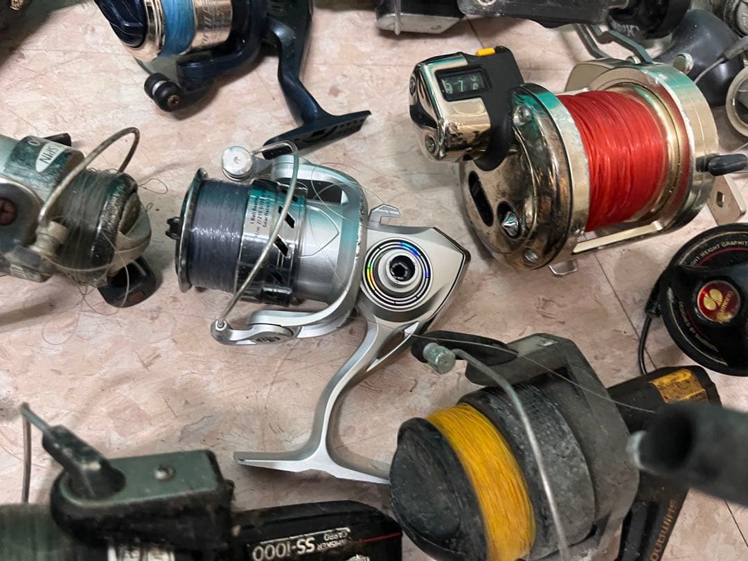 19個ジャンクリール　SHIMANO DAIWA などまとめ売り