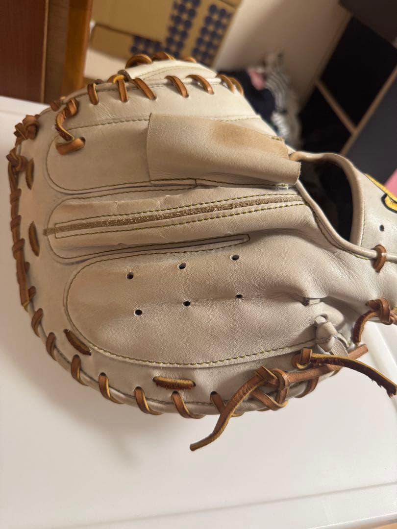 ハタケヤマ　キャッチャーミット　 ホワイト 硬式野球グローブ