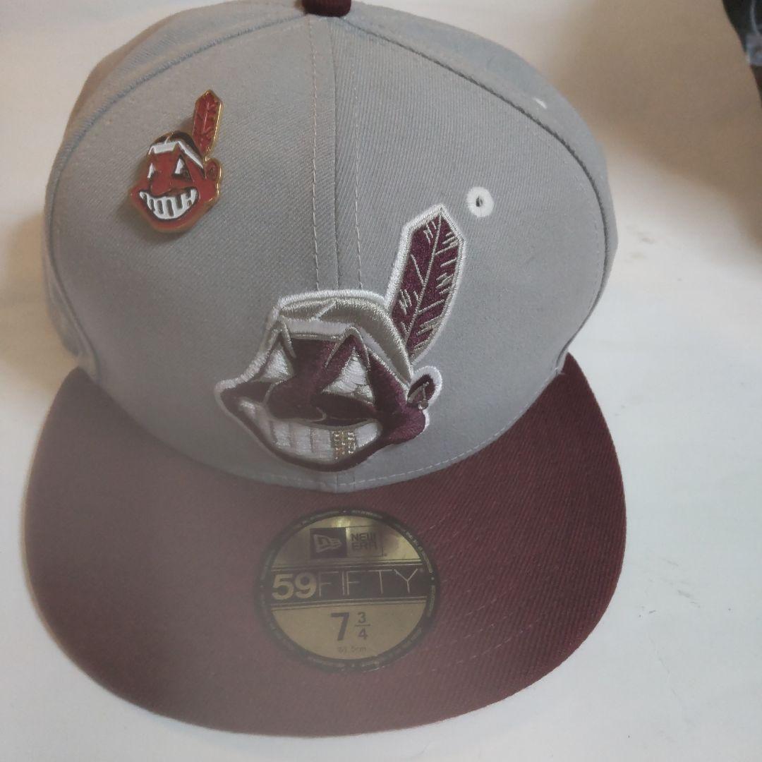 New Era 59FIFTY キャップ 7 3/4 グレー/バーガンディ歯飾り