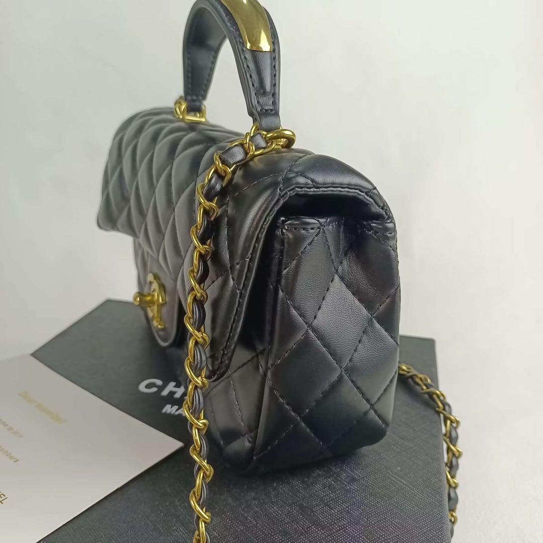 CHANELMAKEUPノベルティ ハンドルゴールド キルティングバッグ非売品