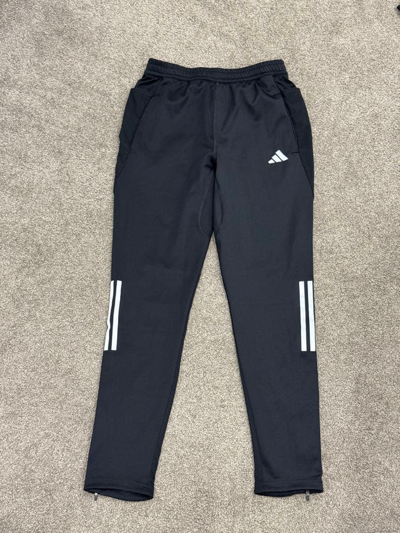adidas ランニングパンツ