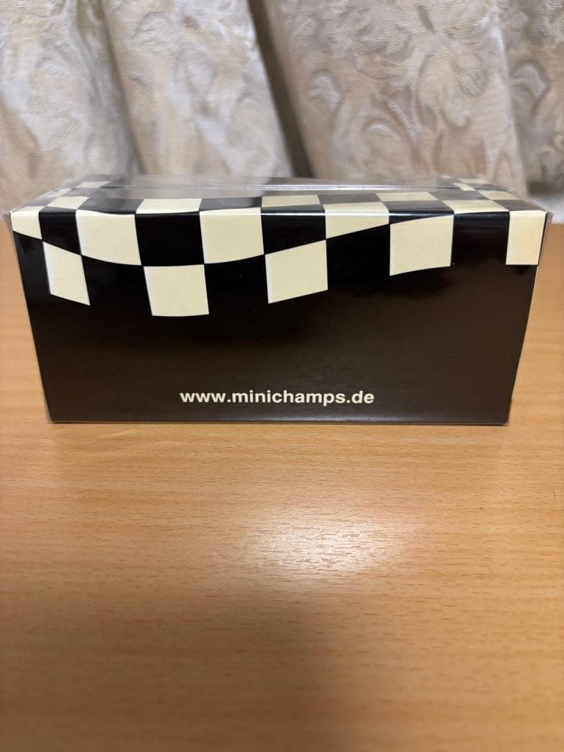 ミニカー MINICHAMPS Mercedes-Benz190E 2.5-16 Evo2