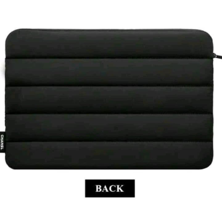 【美品❤即日発送】CHANEL　ノベルティ　PCケース