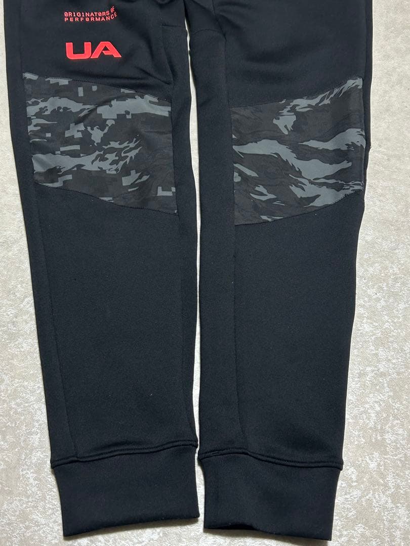 希少 良品 UNDER ARMOUR ハイブリッドニットパンツ 切替 M