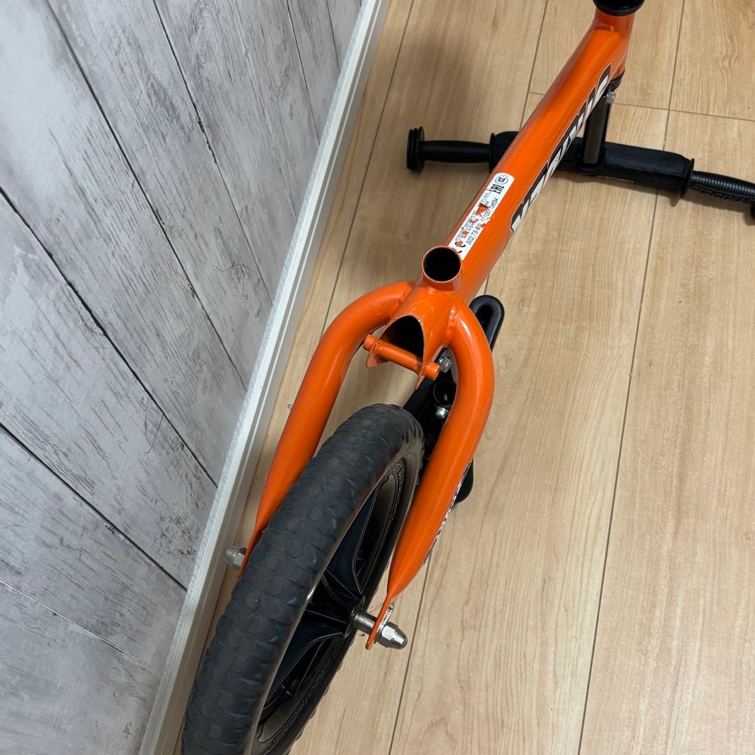 STRIDER SPORT 12インチ オレンジ