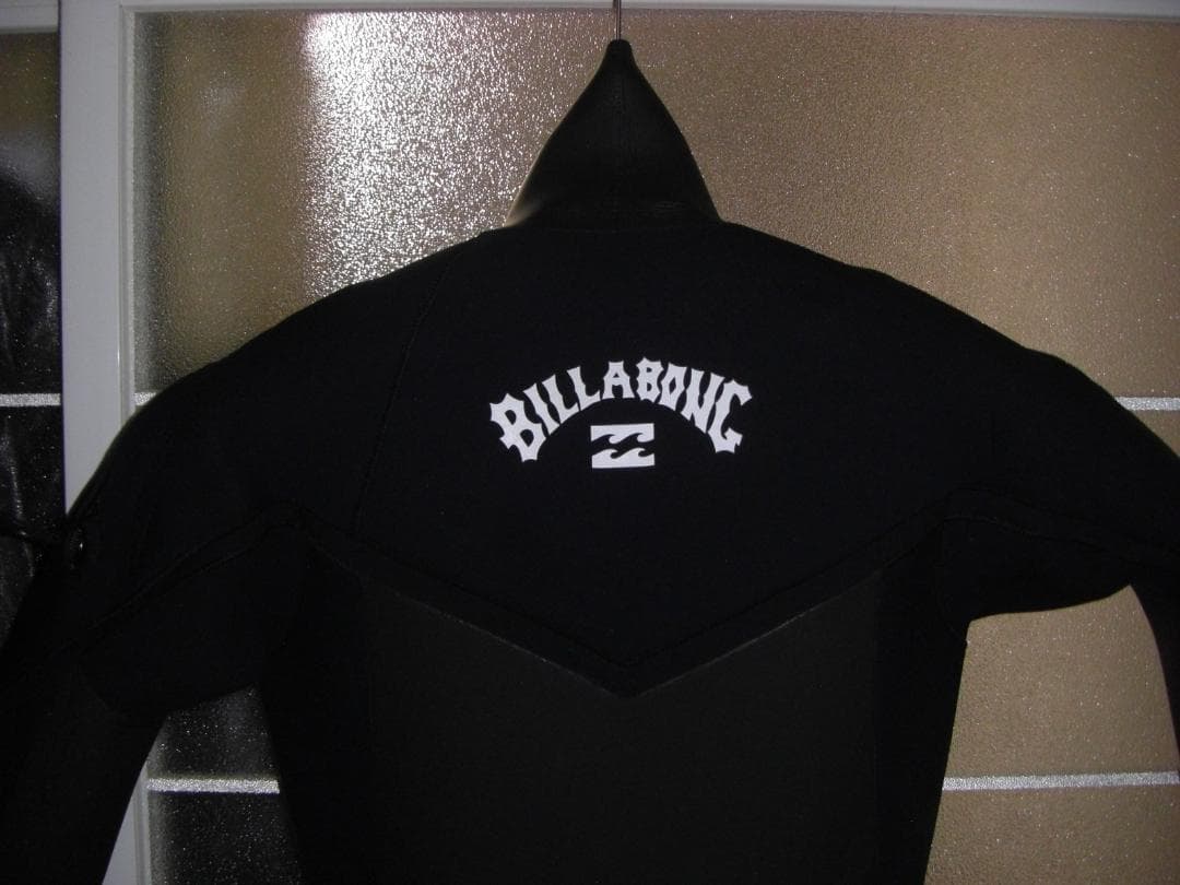 極美品 _BILLABONG 5x3ロングチェストジップセミドライ
