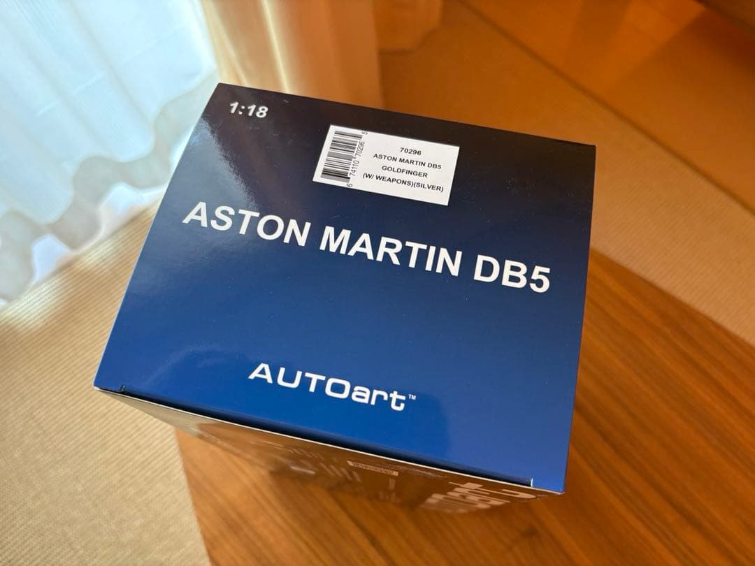新品 AUTOart アストンマーチン DB5 007 GOLDFINGER
