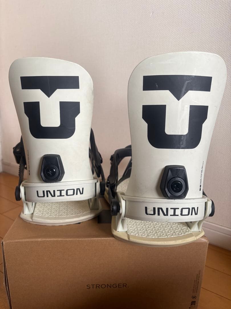 スノーボード UNION STRATA BONE WHITE