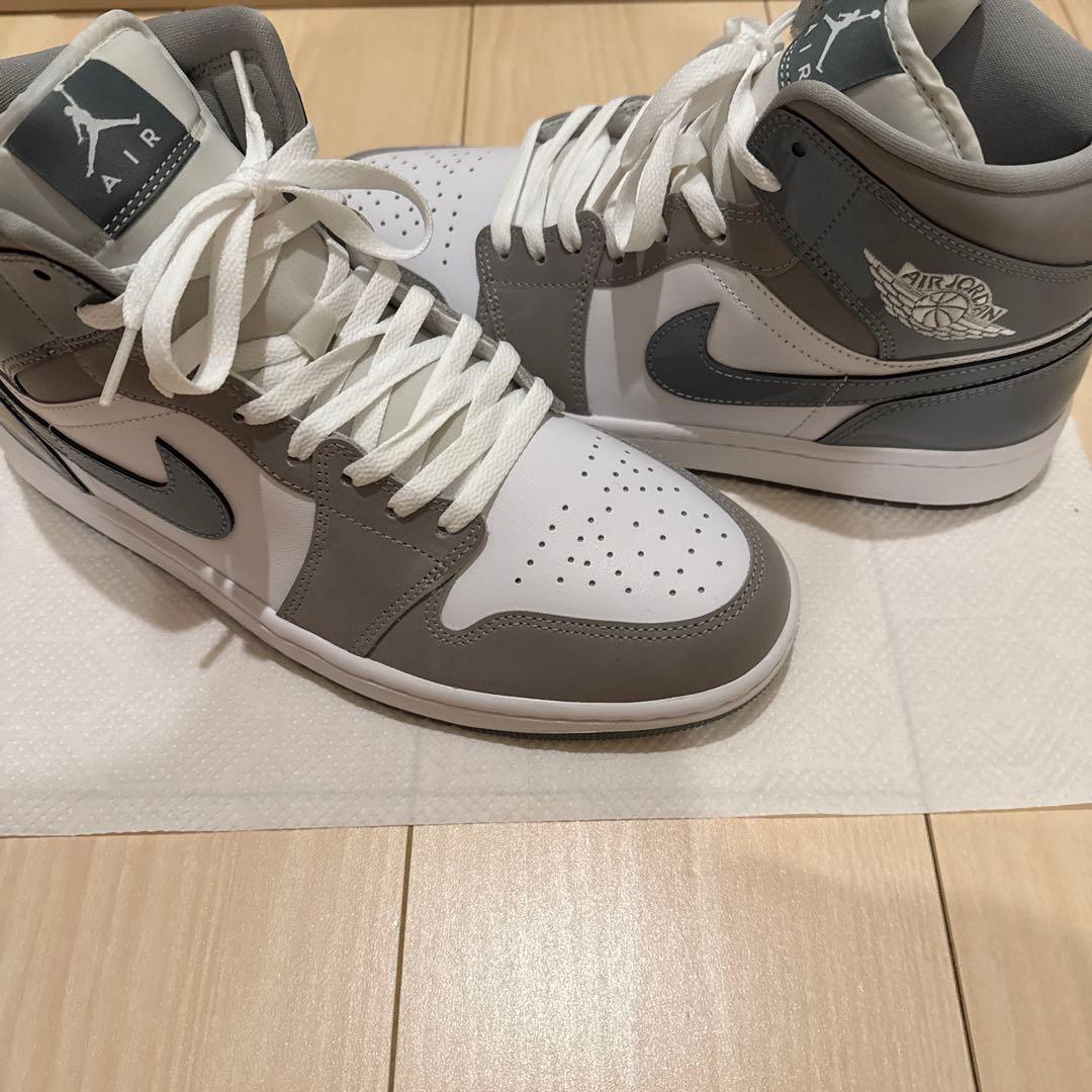 エアジョーダン　1 MID SE