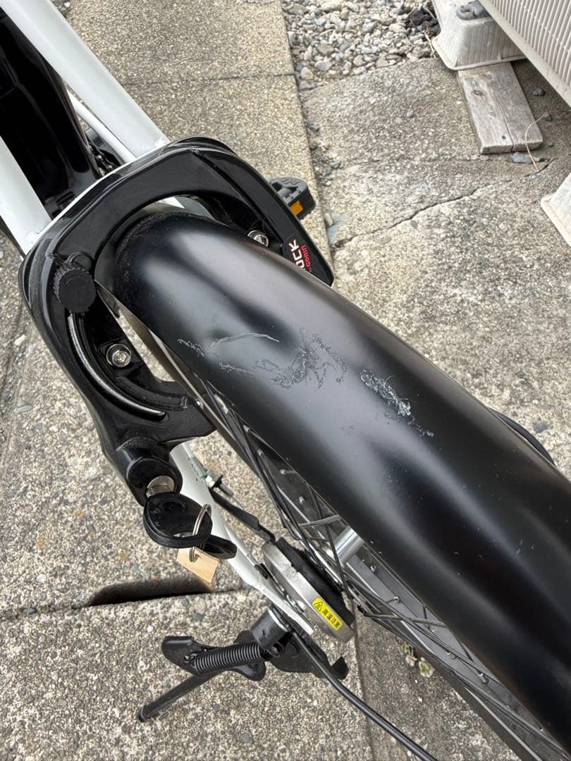 ホワイト 電動アシスト自転車 折り畳み20in