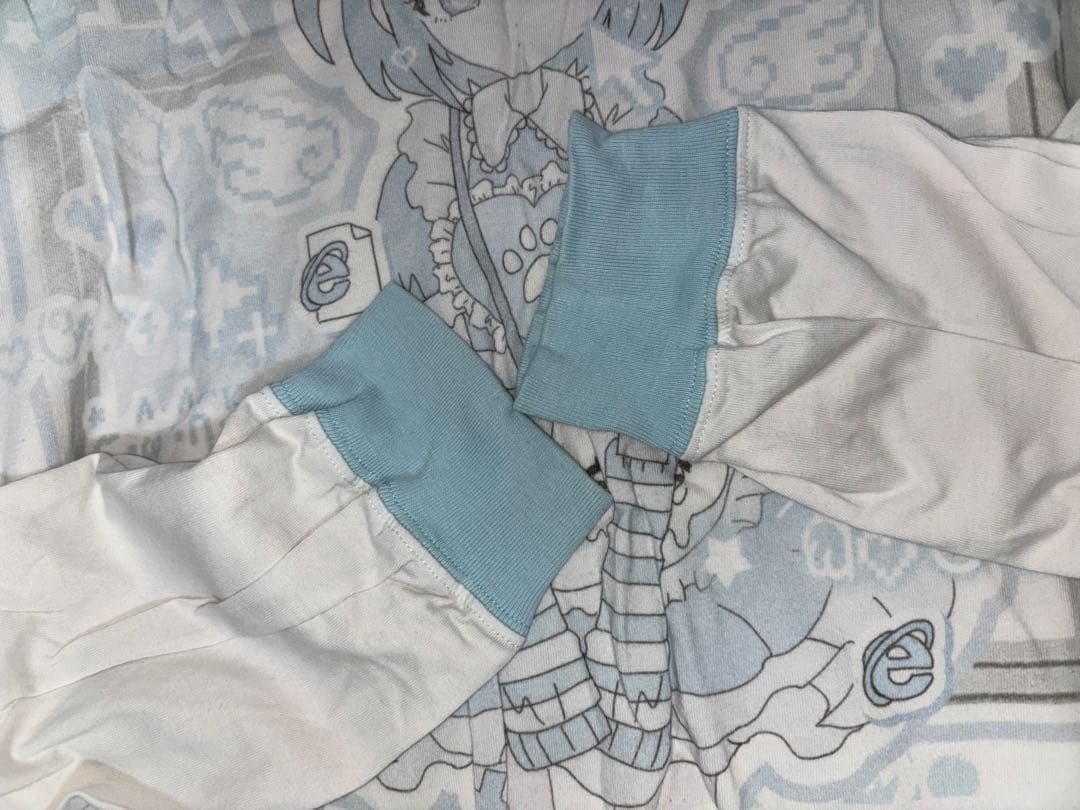 こすもぱいん　Hauls ロンT フリーサイズ