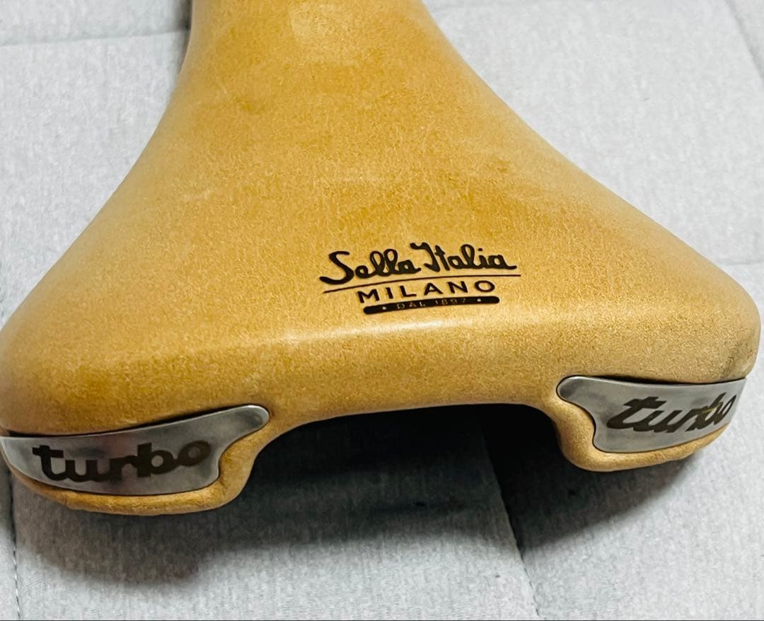 Selle Italia セライタリア　MILANO TURBO サドル