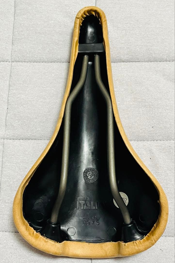 Selle Italia セライタリア　MILANO TURBO サドル