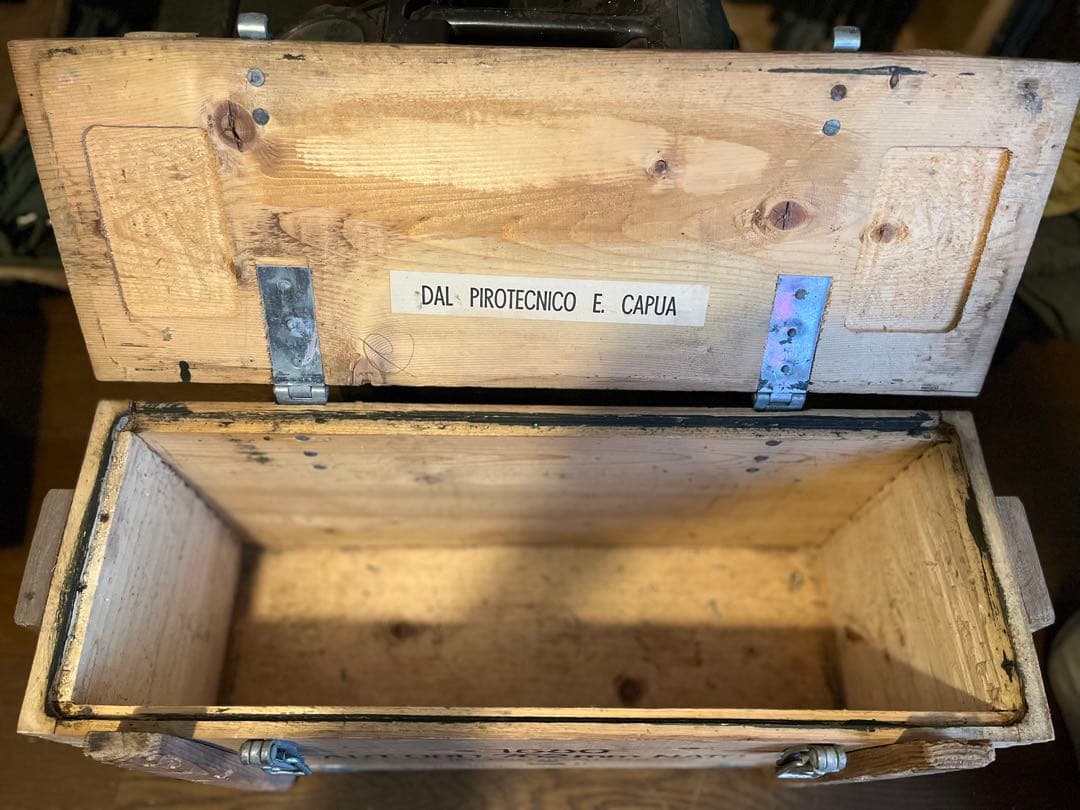 イタリア軍弾薬箱