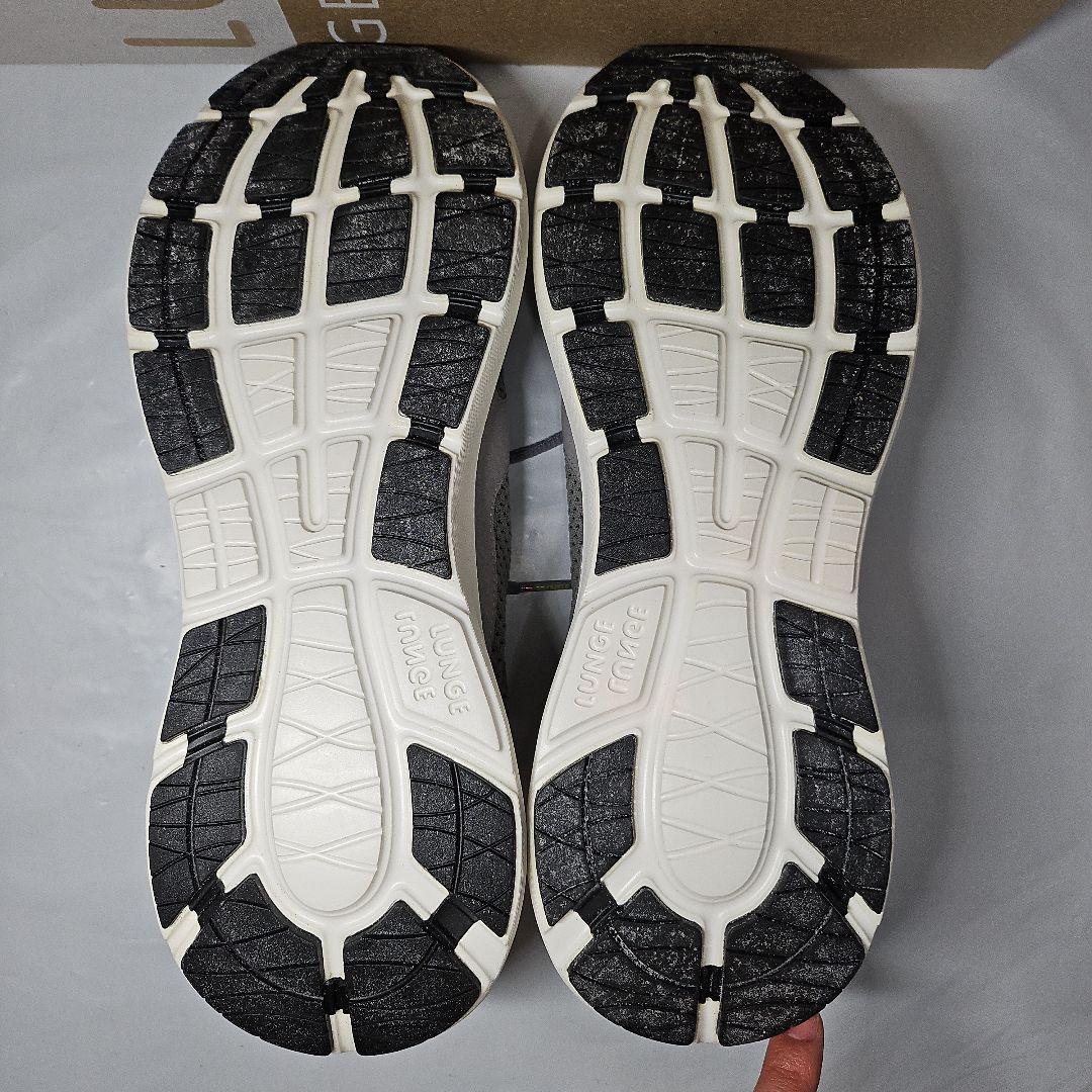 LUNGE Vivo Runメンズ ランニングシューズ Sliver/White