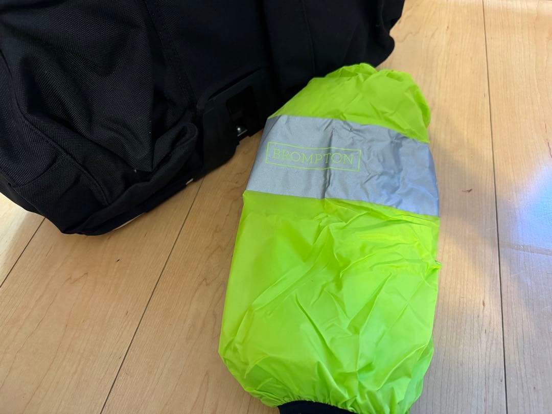 【名作・美品】BROMPTON 純正 Sバッグ（20L）レインカバー付