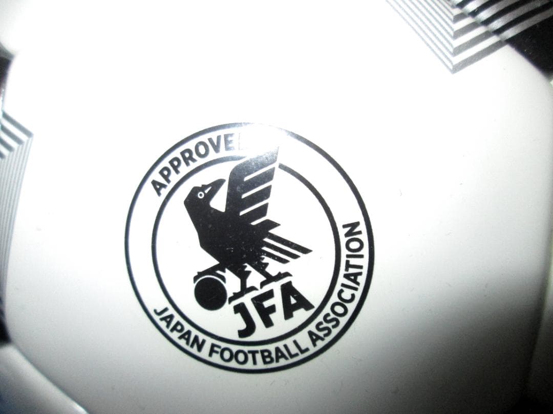 新品　定番　モルテン　Pelada 5000 サッカーボール サイズ5