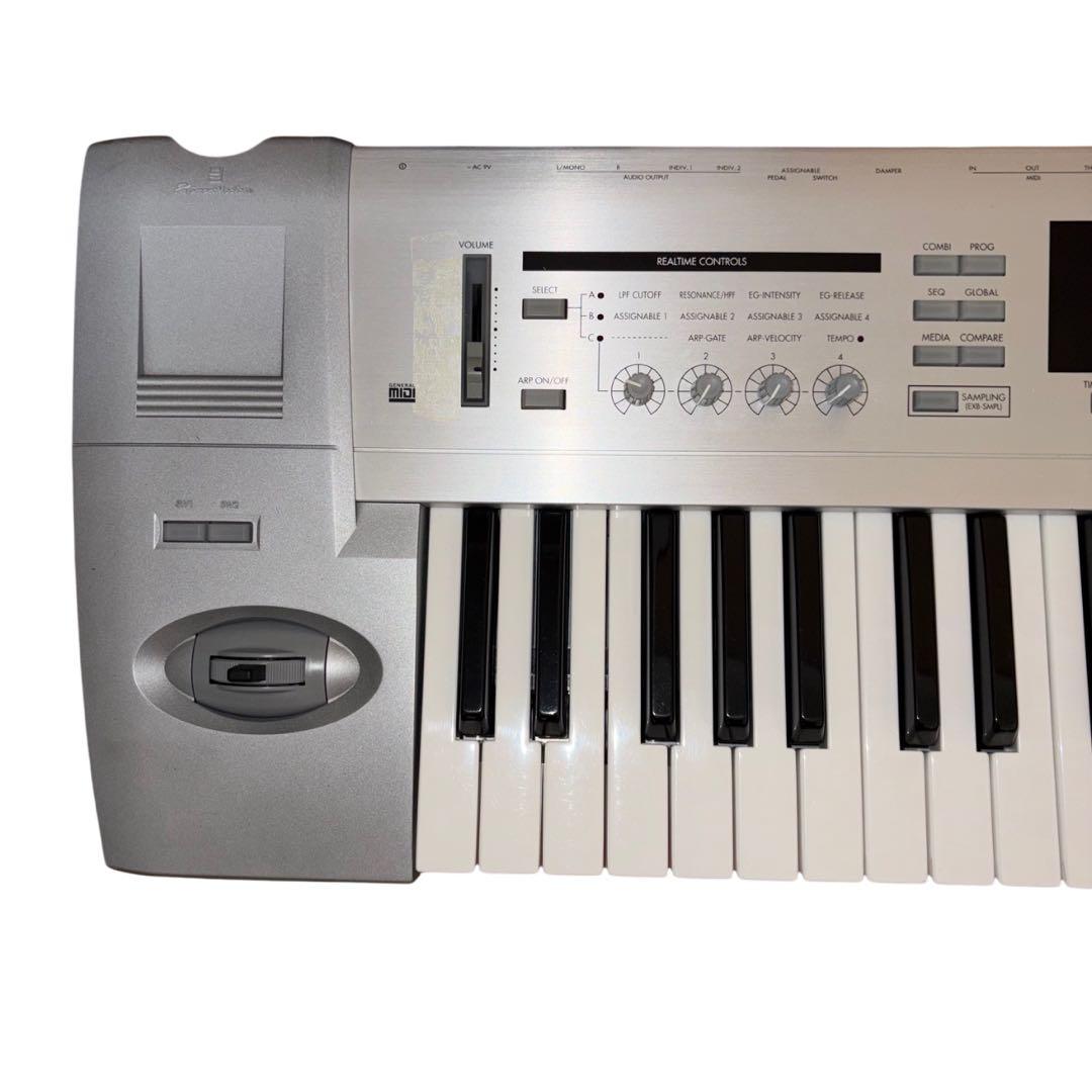 【動作品】KORG コルグ TRITON LE61 シンセサイザー