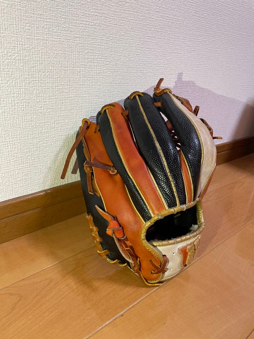ウィルソン　軟式グローブ オレンジ 黒 白