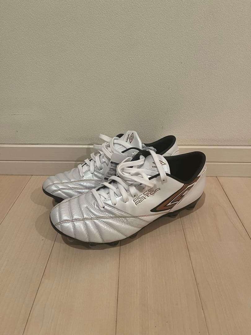 umbro サッカースパイクアクセレイター F-LASH HG 26.0cm