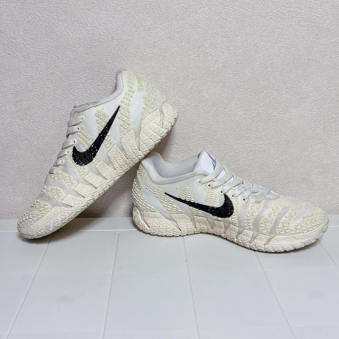 JA3 ジャモラント NIKE バスケットシューズ