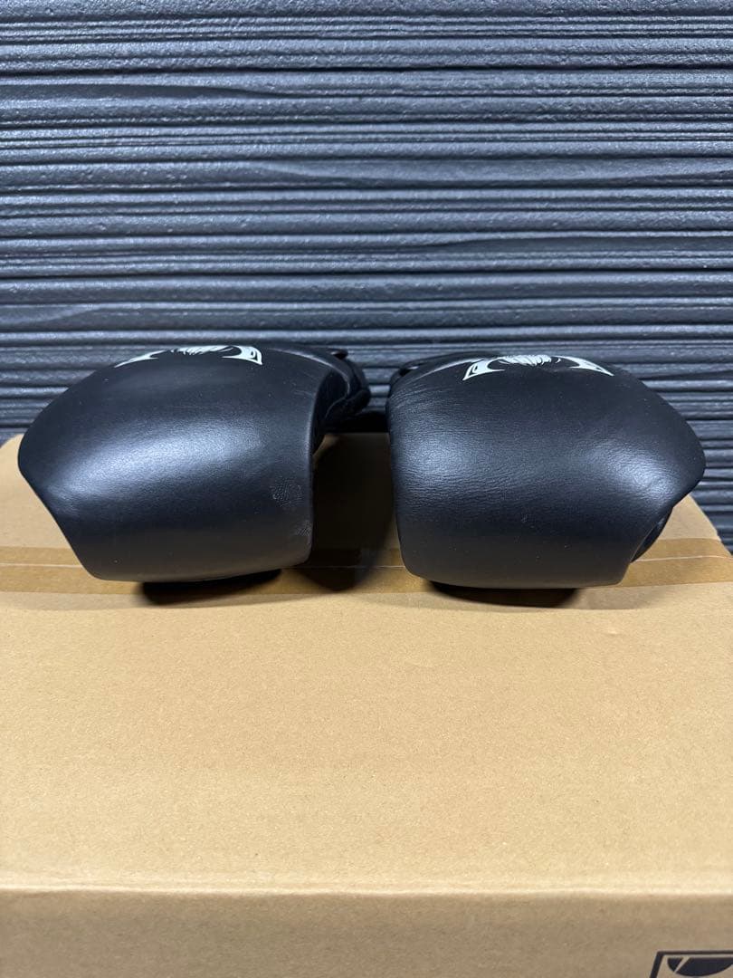 GRIT CUSTOM MADE JAPAN SAMURAIボクシンググローブ