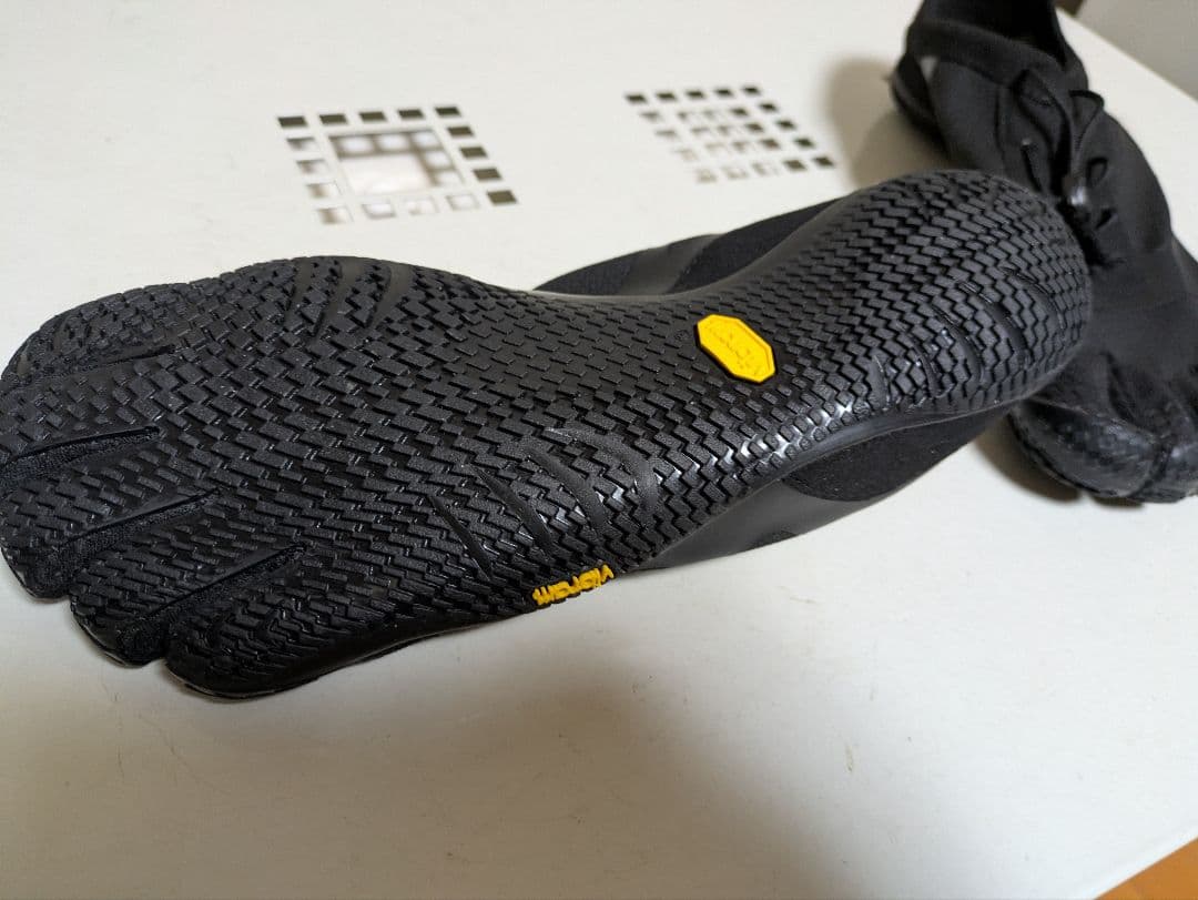 Vibram　ビブラムファイブフィンガーズ 五本指 　26センチ