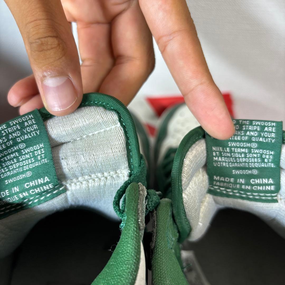Air Jordan 1 Retro High OG グリーン/ホワイト 28