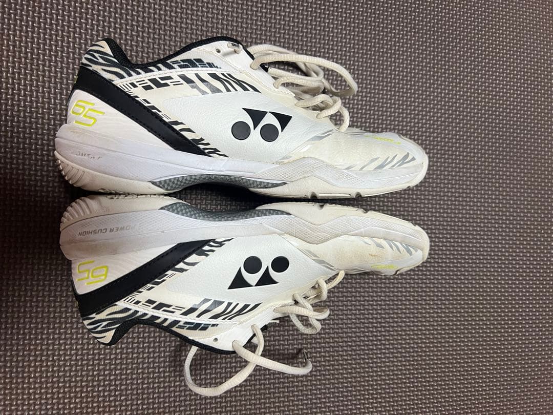YONEX SHB-65Z バドミントンシューズ ホワイト　24.5センチ