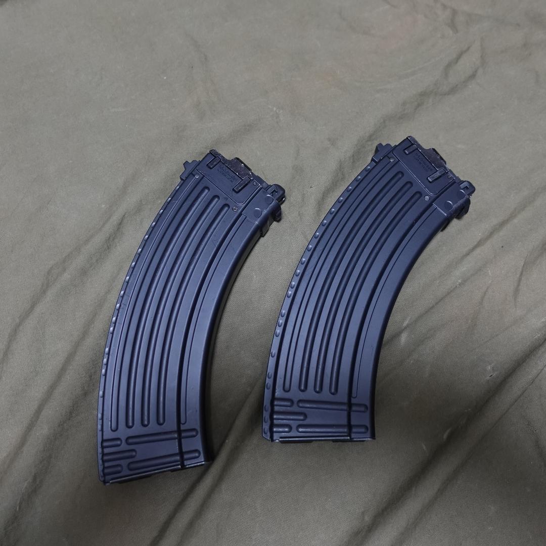 東京マルイ ガスブロ AKM マガジン×２本